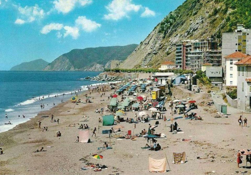 Come A Casa Deiva Marina Exteriér fotografie