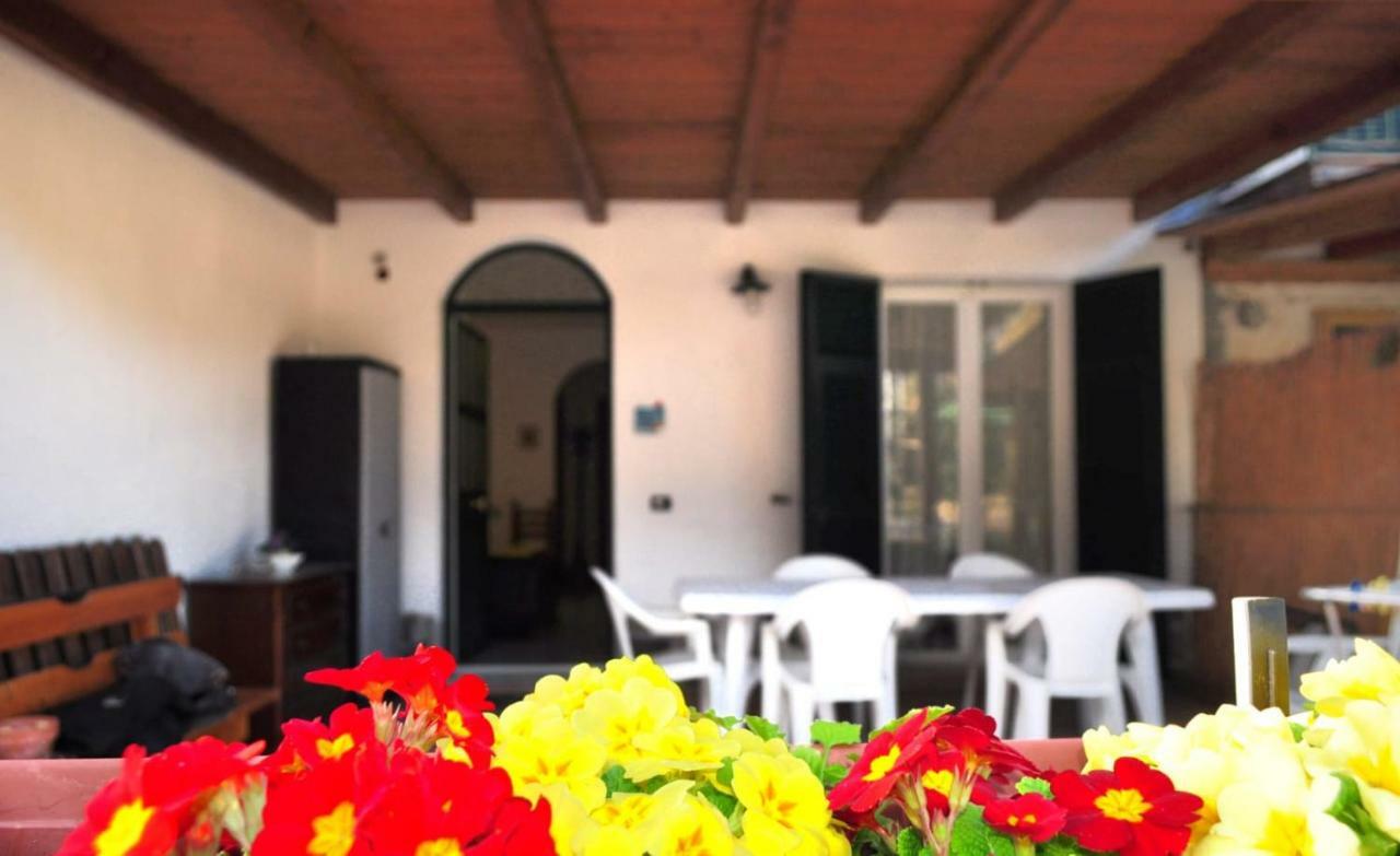 Come A Casa Deiva Marina Exteriér fotografie